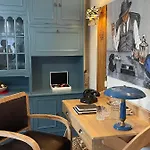 Met & Kas Corner Spacious House With Countryard شقة فولوس
