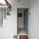 شقة Met & Kas Corner Spacious House With Countryard