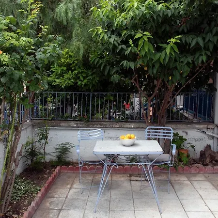 Apartament Met & Kas Corner Spacious House With Countryard