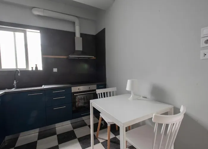 Met & Kas Corner Spacious House With Countryard Apartamento Volos