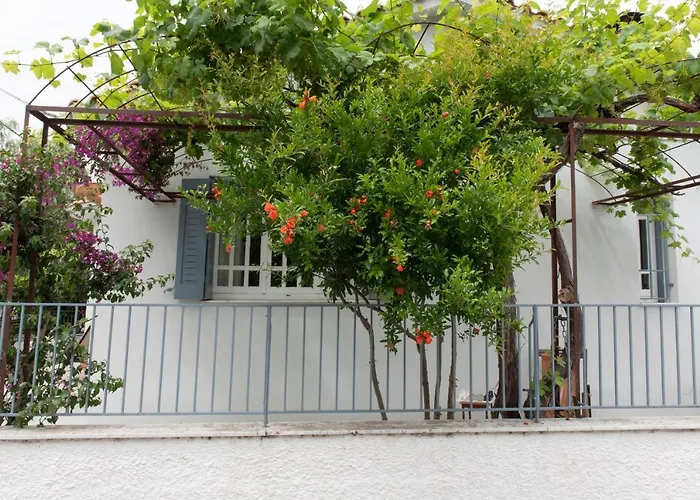 Met & Kas Corner Spacious House With Countryard *