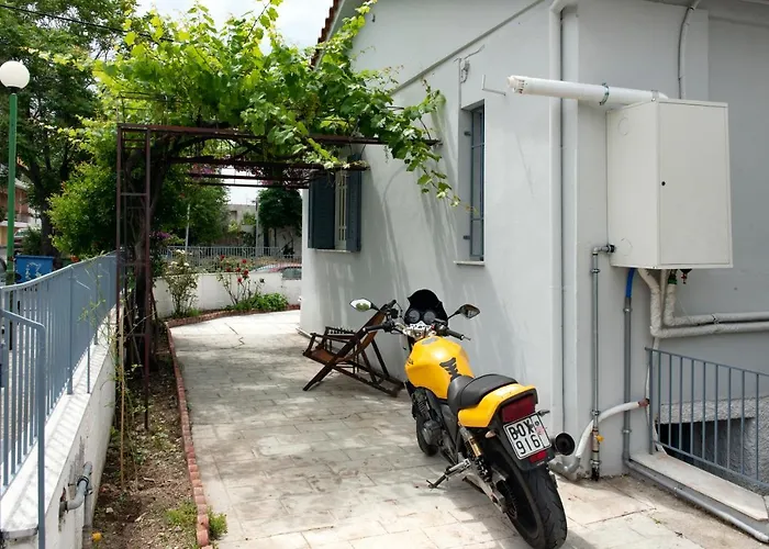 Met & Kas Corner Spacious House With Countryard Apartamento Volos