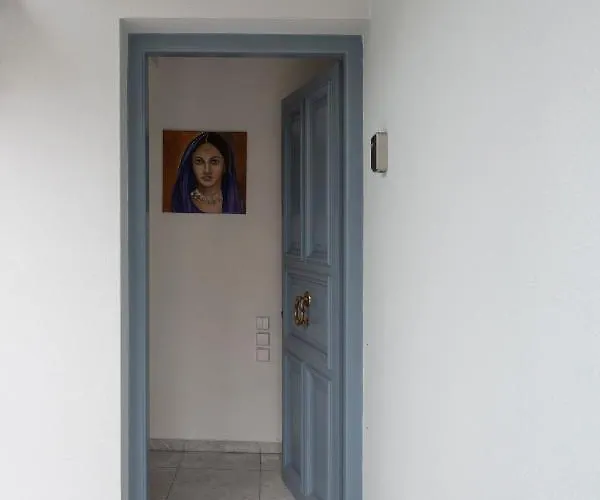 Met & Kas Corner Spacious House With Countryard * Volos